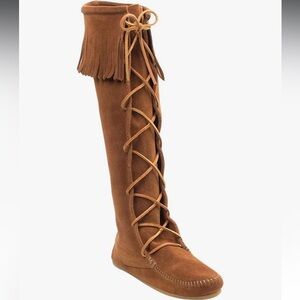 NWOT Minnetonka Women's Front Lace Fringe Knee High Boots